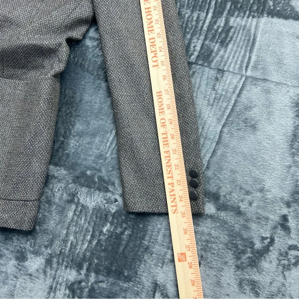 VTG Yves Saint Laurent France Men's 100% Virgin Wool Grey 36 Tweed‎ Blazer Coat